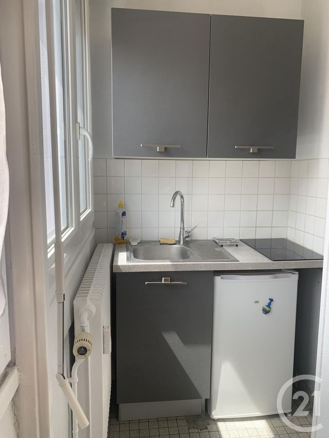Studio à louer - 1 pièce - 15.29 m2 - BESANCON - 25 - FRANCHE-COMTE - Century 21 Chaprais Immobilier Studio à louer - 1 pièce - 15.29 m2 - BESANCON - 25 - FRANCHE-COMTE - Century 21 Chaprais Immobilier