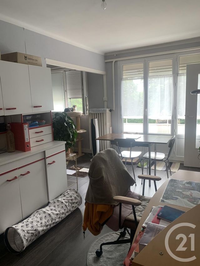 Appartement F3 à louer - 3 pièces - 53.03 m2 - BESANCON - 25 - FRANCHE-COMTE - Century 21 Chaprais Immobilier Appartement F3 à louer - 3 pièces - 53.03 m2 - BESANCON - 25 - FRANCHE-COMTE - Century 21 Chaprais Immobilier