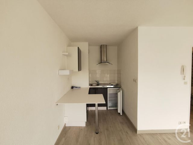 Afficher la photo en grand Appartement F1 à louer - 1 pièce - 34.96 m2 - BESANCON - 25 - FRANCHE-COMTE - Century 21 Chaprais Immobilier