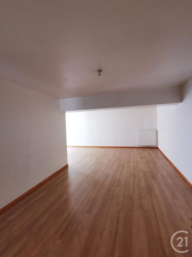 Afficher la photo en grand Appartement F3 à louer - 3 pièces - 104.09 m2 - ETUZ - 70 - FRANCHE-COMTE - Century 21 Chaprais Immobilier