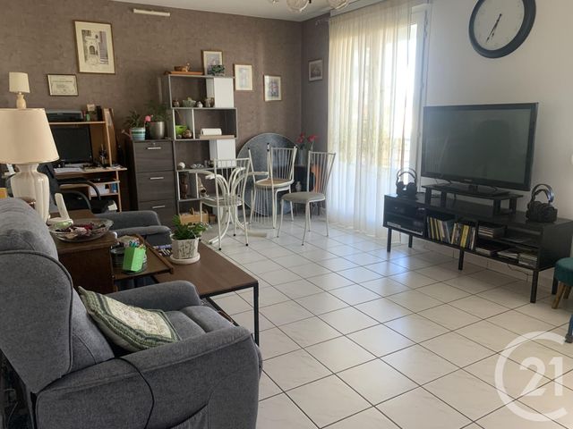 Appartement F3 à louer - 3 pièces - 65.0 m2 - BESANCON - 25 - FRANCHE-COMTE - Century 21 Chaprais Immobilier Appartement F3 à louer - 3 pièces - 65.0 m2 - BESANCON - 25 - FRANCHE-COMTE - Century 21 Chaprais Immobilier