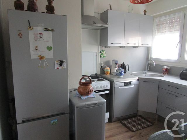 Afficher la photo en grand Appartement F4 à vendre - 4 pièces - 63.92 m2 - BESANCON - 25 - FRANCHE-COMTE - Century 21 Chaprais Immobilier