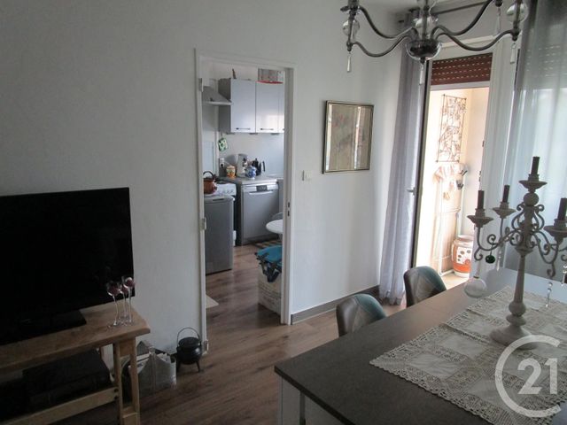 Afficher la photo en grand Appartement F4 à vendre - 4 pièces - 63.92 m2 - BESANCON - 25 - FRANCHE-COMTE - Century 21 Chaprais Immobilier