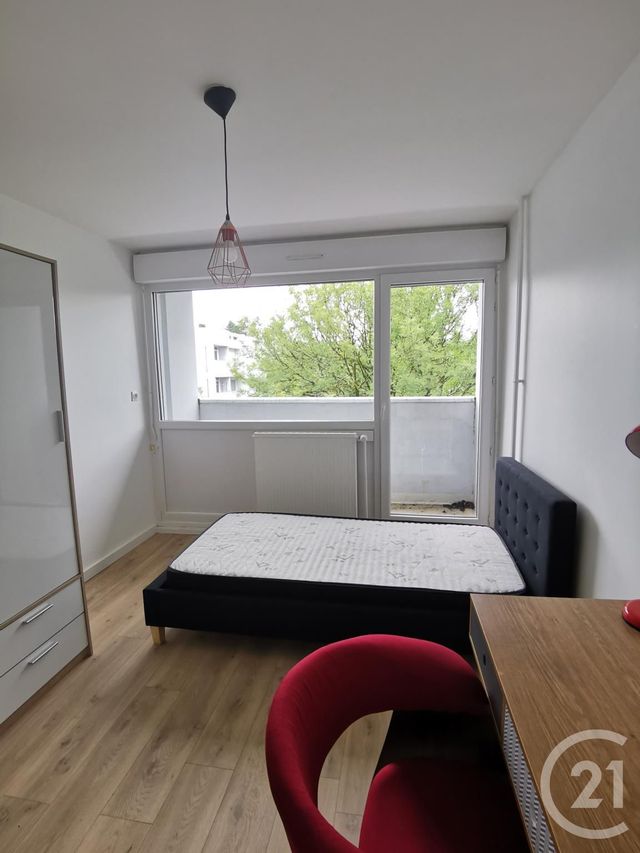 Afficher la photo en grand Chambre à louer - 1 pièce - 10.5 m2 - BESANCON - 25 - FRANCHE-COMTE - Century 21 Chaprais Immobilier