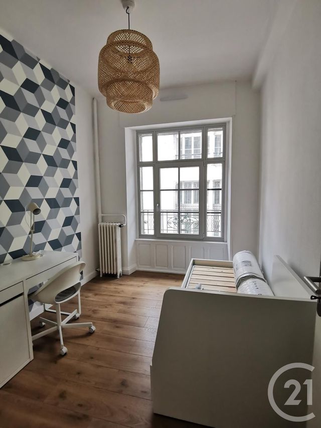 Appartement à louer - 5 pièces - 99.3 m2 - BESANCON - 25 - FRANCHE-COMTE - Century 21 Chaprais Immobilier