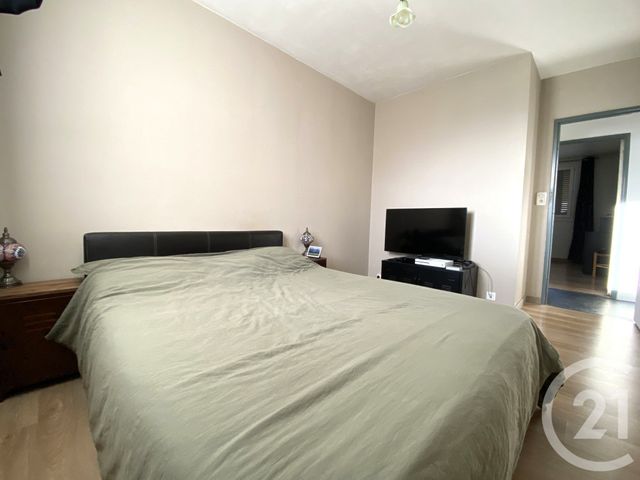 Appartement F5 à vendre - 5 pièces - 80.96 m2 - BESANCON - 25 - FRANCHE-COMTE - Century 21 Chaprais Immobilier