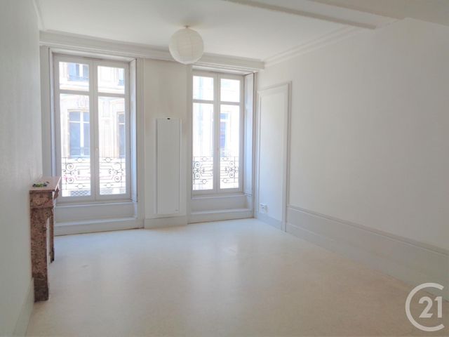 Appartement F3 à louer - 3 pièces - 54.76 m2 - BESANCON - 25 - FRANCHE-COMTE - Century 21 Chaprais Immobilier