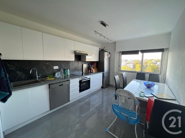 Appartement F5 à vendre - 5 pièces - 102.67 m2 - BESANCON - 25 - FRANCHE-COMTE - Century 21 Chaprais Immobilier