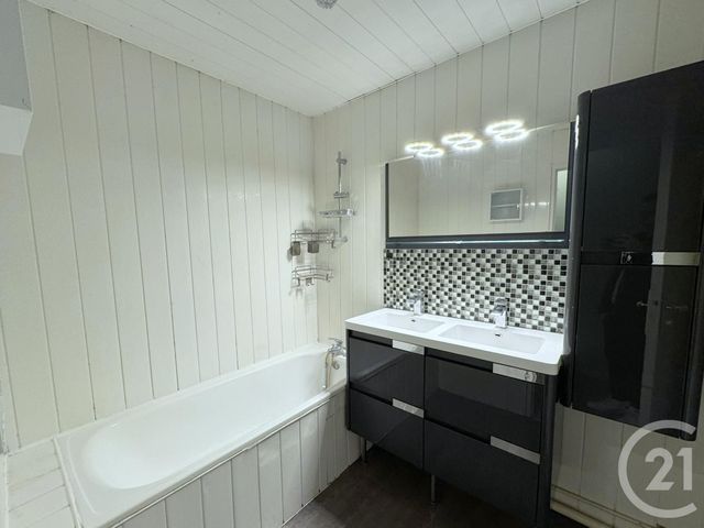 Appartement à vendre - 4 pièces - 77.75 m2 - BESANCON - 25 - FRANCHE-COMTE - Century 21 Chaprais Immobilier