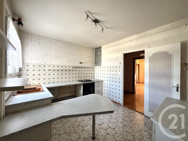 Appartement F5 à vendre - 5 pièces - 93.93 m2 - BESANCON - 25 - FRANCHE-COMTE - Century 21 Chaprais Immobilier