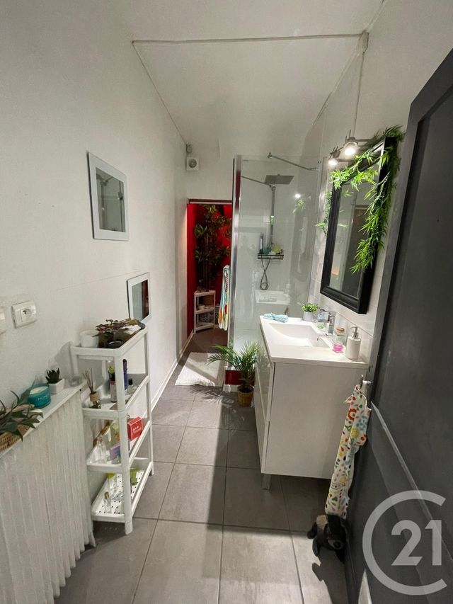 Afficher la photo en grand Appartement F2 à vendre - 2 pièces - 64.01 m2 - BESANCON - 25 - FRANCHE-COMTE - Century 21 Chaprais Immobilier