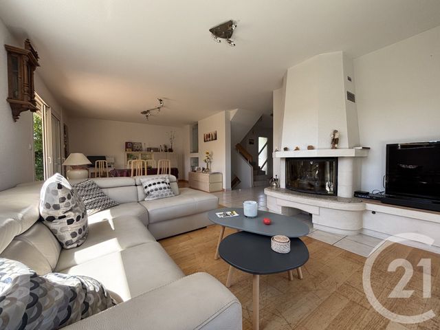 maison à vendre - 7 pièces - 188.0 m2 - ROCHE LEZ BEAUPRE - 25 - FRANCHE-COMTE - Century 21 Chaprais Immobilier