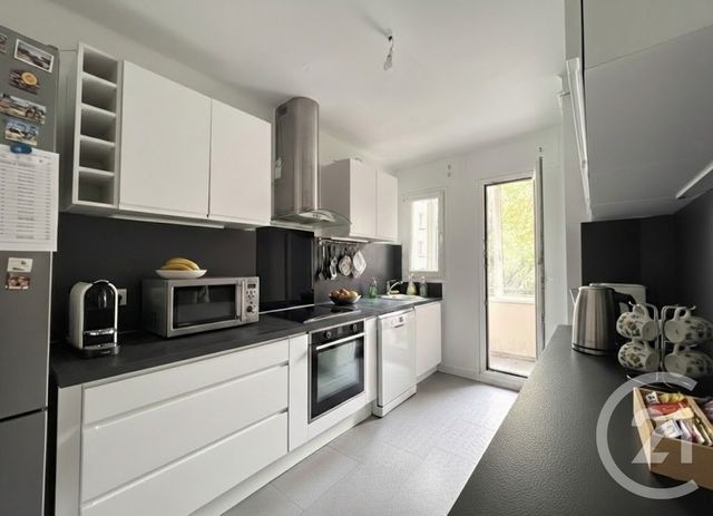 Appartement F5 à vendre - 5 pièces - 101.5 m2 - BESANCON - 25 - FRANCHE-COMTE - Century 21 Chaprais Immobilier