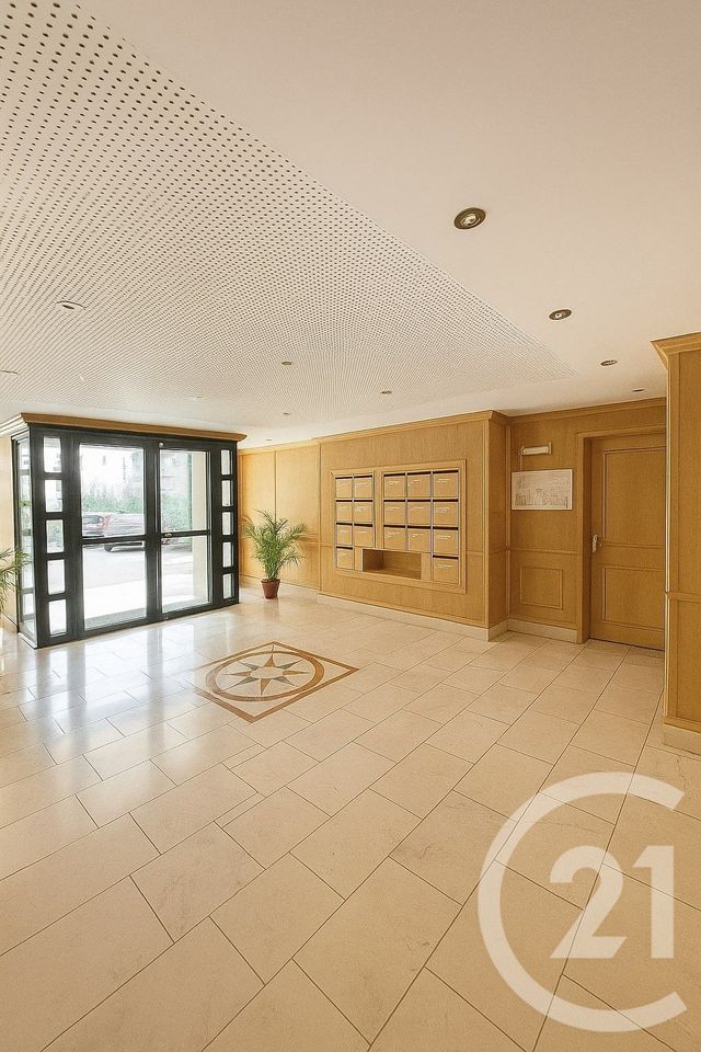 Appartement F3 à louer - 3 pièces - 65.52 m2 - BESANCON - 25 - FRANCHE-COMTE - Century 21 Chaprais Immobilier