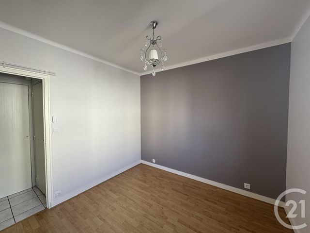 Appartement T4 à vendre - 4 pièces - 76.23 m2 - BESANCON - 25 - FRANCHE-COMTE - Century 21 Chaprais Immobilier