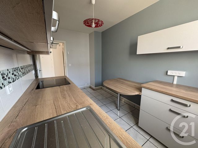 Appartement T4 à vendre - 4 pièces - 76.23 m2 - BESANCON - 25 - FRANCHE-COMTE - Century 21 Chaprais Immobilier