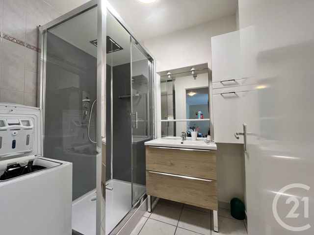 Appartement T3 à vendre - 3 pièces - 62.75 m2 - SAONE - 25 - FRANCHE-COMTE - Century 21 Chaprais Immobilier