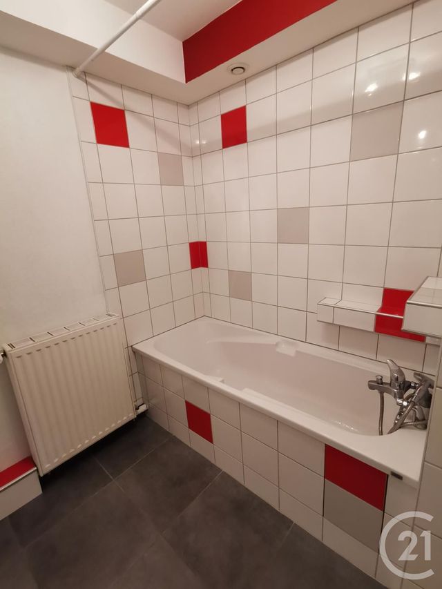 Appartement F3 à louer - 3 pièces - 66.27 m2 - EMAGNY - 25 - FRANCHE-COMTE - Century 21 Chaprais Immobilier