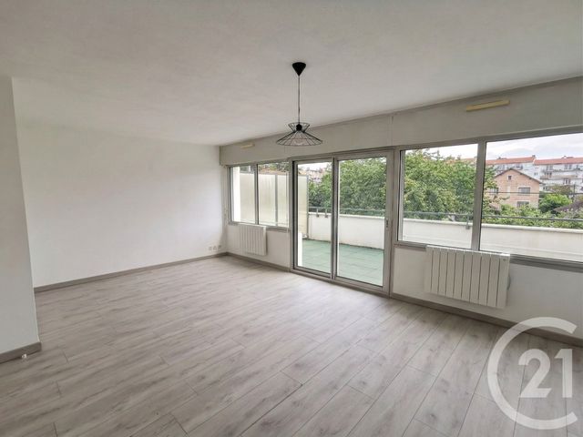 Appartement F1 à louer - 1 pièce - 34.96 m2 - BESANCON - 25 - FRANCHE-COMTE - Century 21 Chaprais Immobilier