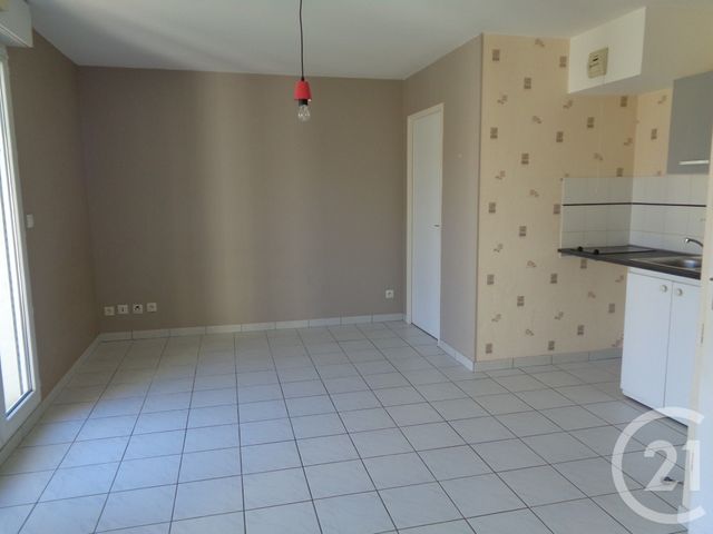 Appartement Studio à louer - 1 pièce - 27.84 m2 - BESANCON - 25 - FRANCHE-COMTE - Century 21 Chaprais Immobilier