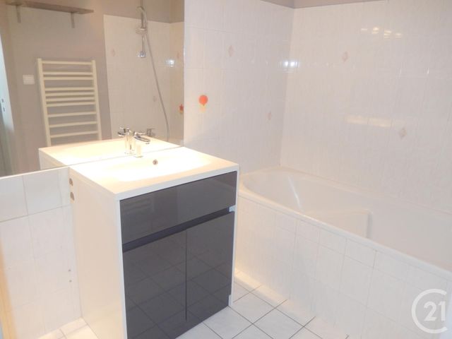 Appartement F2 à louer - 2 pièces - 43.77 m2 - BESANCON - 25 - FRANCHE-COMTE - Century 21 Chaprais Immobilier