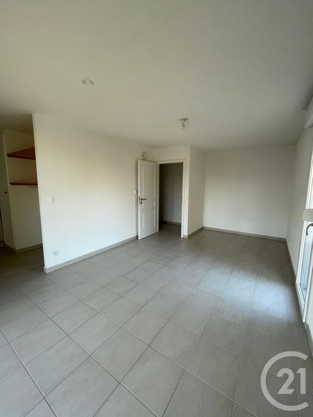 Appartement T1 à louer - 1 pièce - 34.24 m2 - MISEREY SALINES - 25 - FRANCHE-COMTE - Century 21 Chaprais Immobilier