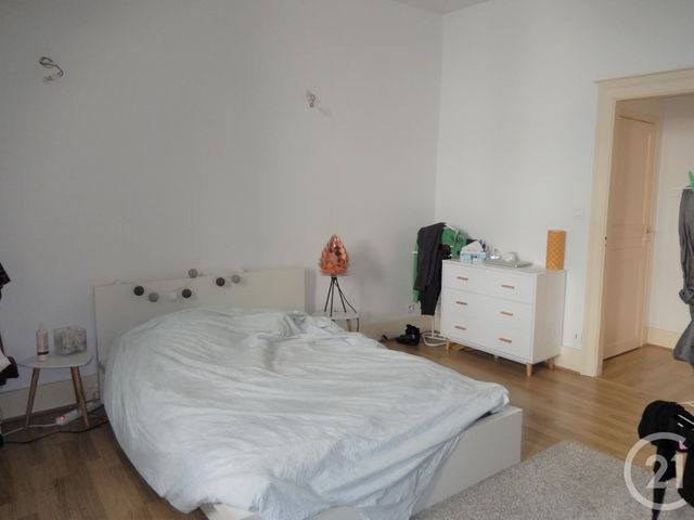 Appartement F3 à louer - 3 pièces - 100.05 m2 - BESANCON - 25 - FRANCHE-COMTE - Century 21 Chaprais Immobilier