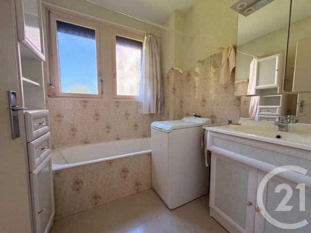 Appartement F4 à vendre - 4 pièces - 74.55 m2 - BESANCON - 25 - FRANCHE-COMTE - Century 21 Chaprais Immobilier