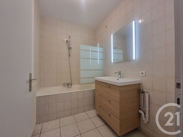 Appartement F3 à louer - 3 pièces - 80.38 m2 - MAMIROLLE - 25 - FRANCHE-COMTE - Century 21 Chaprais Immobilier