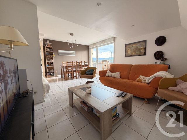 Appartement T5 en duplex à vendre - 5 pièces - 97.79 m2 - BESANCON - 25 - FRANCHE-COMTE - Century 21 Chaprais Immobilier