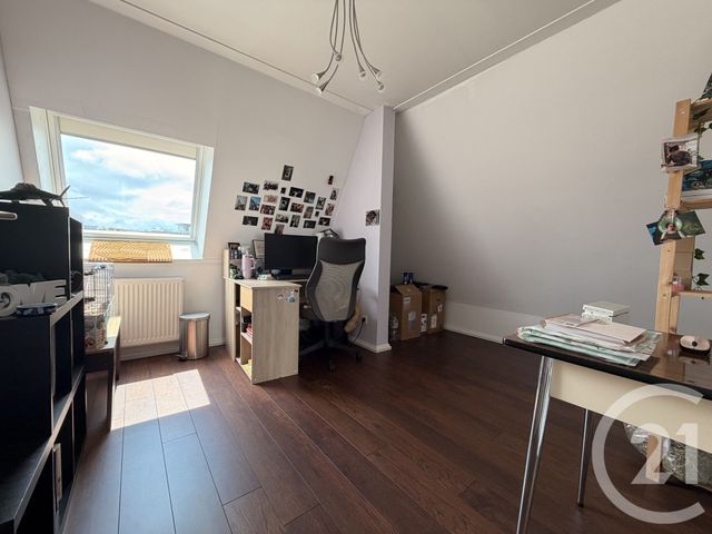 Appartement T5 en duplex à vendre - 5 pièces - 97.79 m2 - BESANCON - 25 - FRANCHE-COMTE - Century 21 Chaprais Immobilier