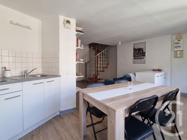 Appartement F4 à louer - 4 pièces - 67.35 m2 - BESANCON - 25 - FRANCHE-COMTE - Century 21 Chaprais Immobilier