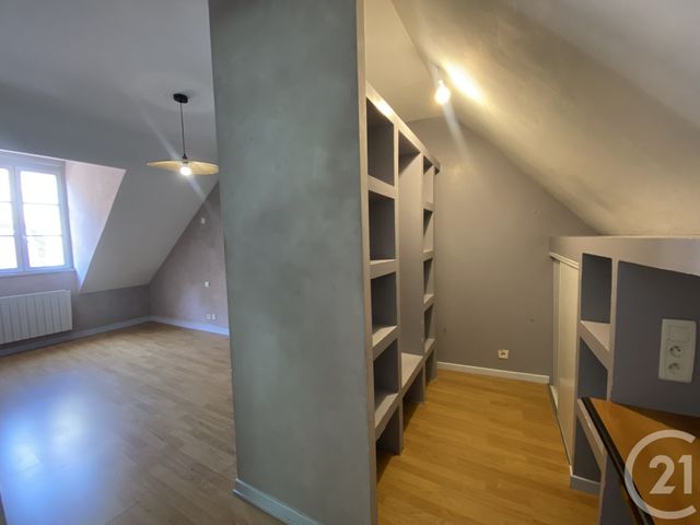 Appartement T3 à louer - 3 pièces - 88.84 m2 - BESANCON - 25 - FRANCHE-COMTE - Century 21 Chaprais Immobilier