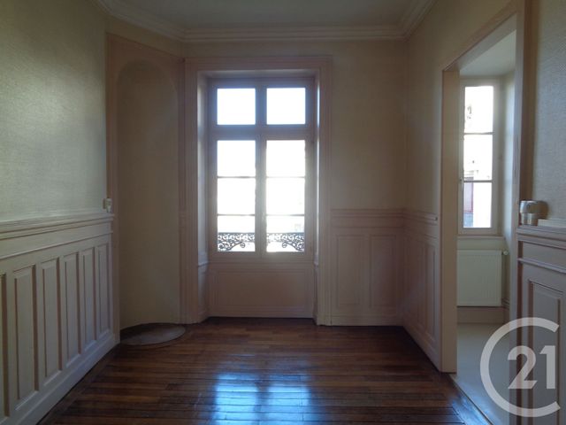 Appartement F3 à louer - 3 pièces - 78.31 m2 - BESANCON - 25 - FRANCHE-COMTE - Century 21 Chaprais Immobilier