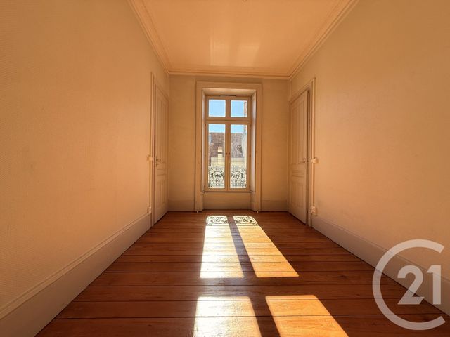Appartement F3 à louer - 3 pièces - 78.31 m2 - BESANCON - 25 - FRANCHE-COMTE - Century 21 Chaprais Immobilier