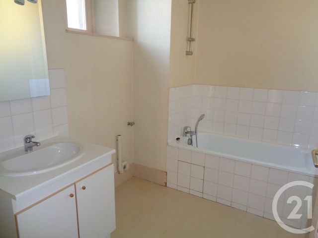 Appartement F3 à louer - 3 pièces - 78.31 m2 - BESANCON - 25 - FRANCHE-COMTE - Century 21 Chaprais Immobilier