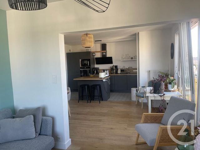 Appartement F3 à louer - 3 pièces - 69.46 m2 - BESANCON - 25 - FRANCHE-COMTE - Century 21 Chaprais Immobilier