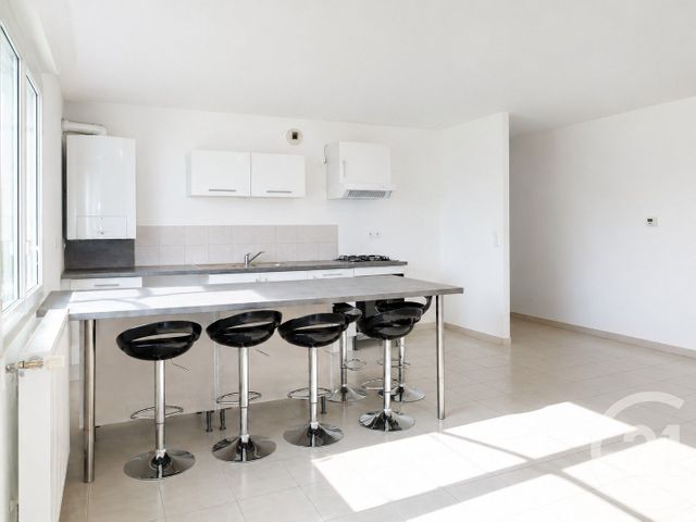 Appartement F3 à louer - 3 pièces - 74.71 m2 - BESANCON - 25 - FRANCHE-COMTE - Century 21 Chaprais Immobilier