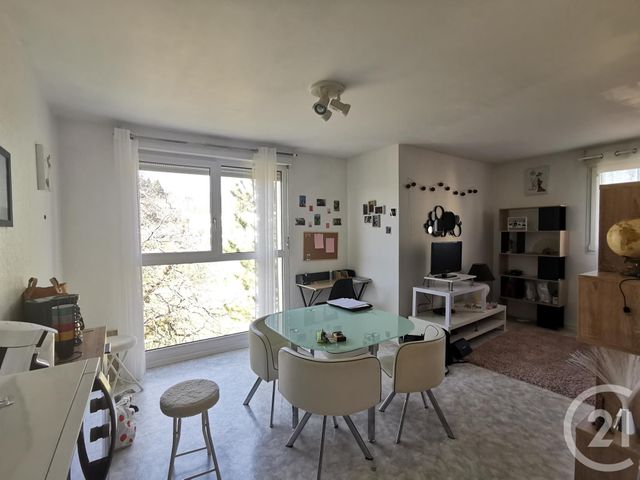 Appartement F1 à louer - 1 pièce - 40.27 m2 - BESANCON - 25 - FRANCHE-COMTE - Century 21 Chaprais Immobilier