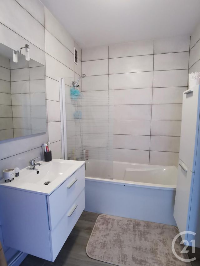 Appartement F3 à louer - 3 pièces - 64.41 m2 - BESANCON - 25 - FRANCHE-COMTE - Century 21 Chaprais Immobilier