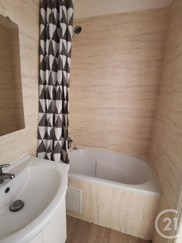 Appartement Chambre à louer - 1 pièce - 12.96 m2 - BESANCON - 25 - FRANCHE-COMTE - Century 21 Chaprais Immobilier