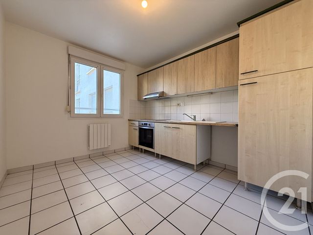 Appartement F4 à louer - 4 pièces - 81.05 m2 - BESANCON - 25 - FRANCHE-COMTE - Century 21 Chaprais Immobilier