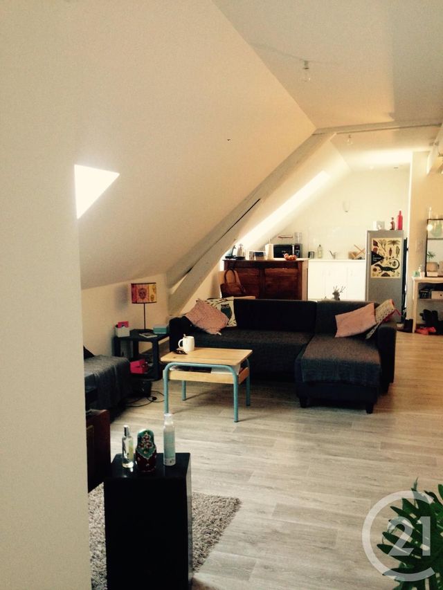 Appartement F2 à louer - 2 pièces - 53.02 m2 - BESANCON - 25 - FRANCHE-COMTE - Century 21 Chaprais Immobilier