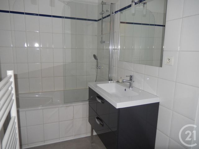 Appartement F3 à louer - 3 pièces - 49.1 m2 - BESANCON - 25 - FRANCHE-COMTE - Century 21 Chaprais Immobilier