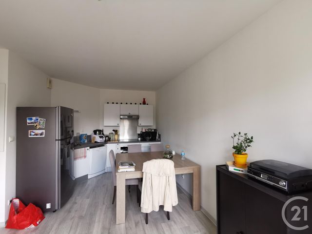 Appartement F3 à louer - 3 pièces - 49.1 m2 - BESANCON - 25 - FRANCHE-COMTE - Century 21 Chaprais Immobilier