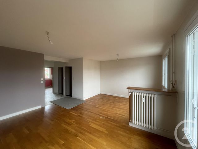 Appartement F3 à vendre - 2 pièces - 56.41 m2 - BESANCON - 25 - FRANCHE-COMTE - Century 21 Chaprais Immobilier