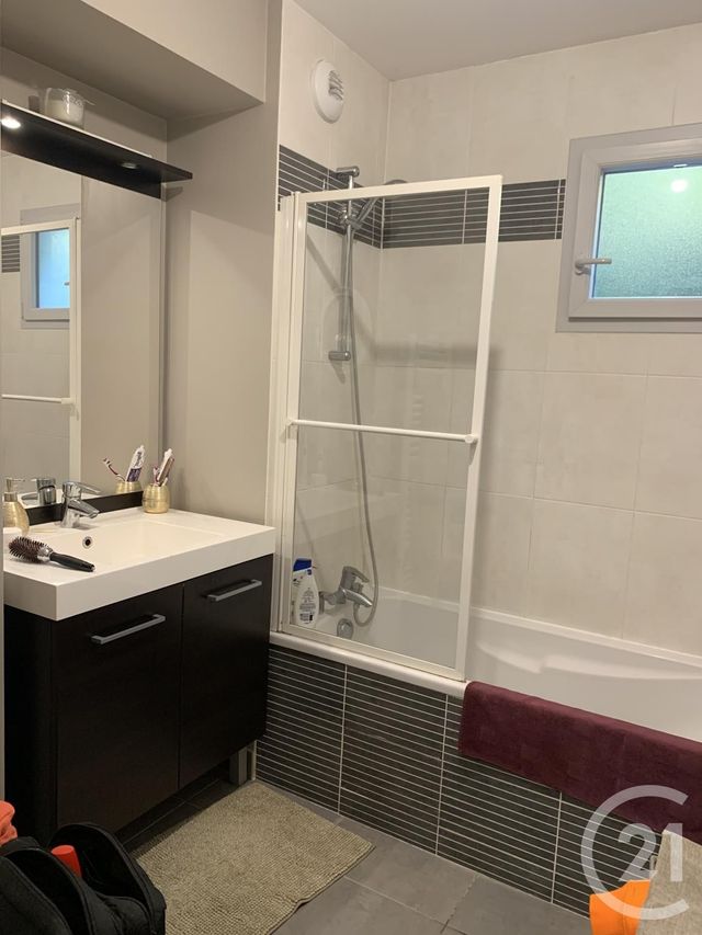 Appartement F3 à louer - 3 pièces - 63.98 m2 - BESANCON - 25 - FRANCHE-COMTE - Century 21 Chaprais Immobilier