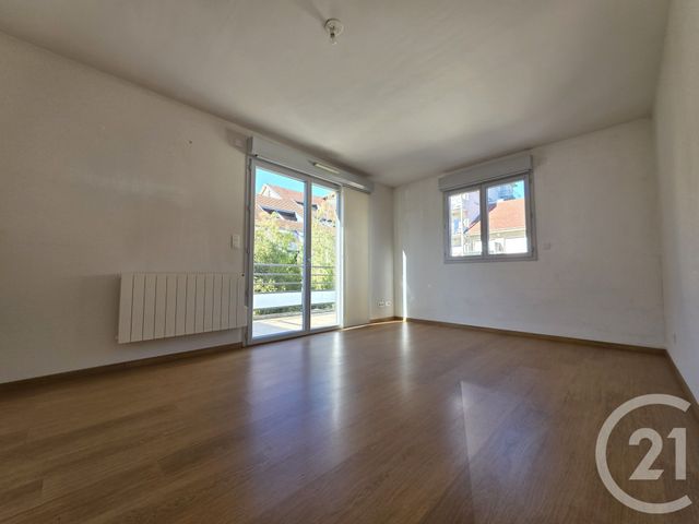 Appartement F3 à louer - 3 pièces - 65.52 m2 - BESANCON - 25 - FRANCHE-COMTE - Century 21 Chaprais Immobilier