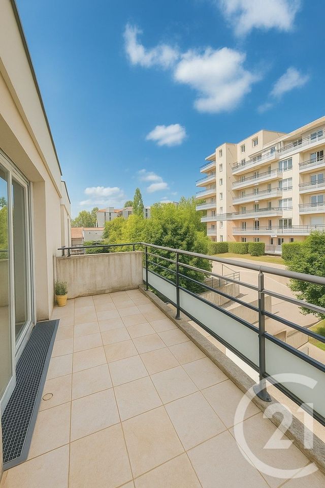 Appartement F3 à louer - 3 pièces - 65.52 m2 - BESANCON - 25 - FRANCHE-COMTE - Century 21 Chaprais Immobilier