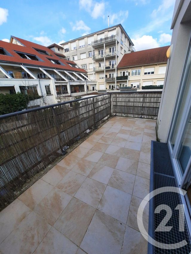 Appartement F3 à louer - 3 pièces - 65.52 m2 - BESANCON - 25 - FRANCHE-COMTE - Century 21 Chaprais Immobilier